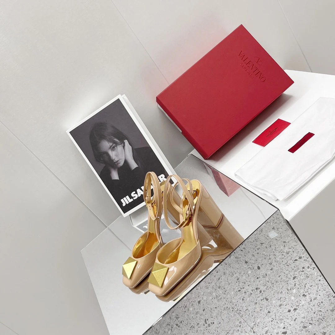 Valentino - Абрикосовые туфли на высоком каблуке - Туфли на массивном каблуке