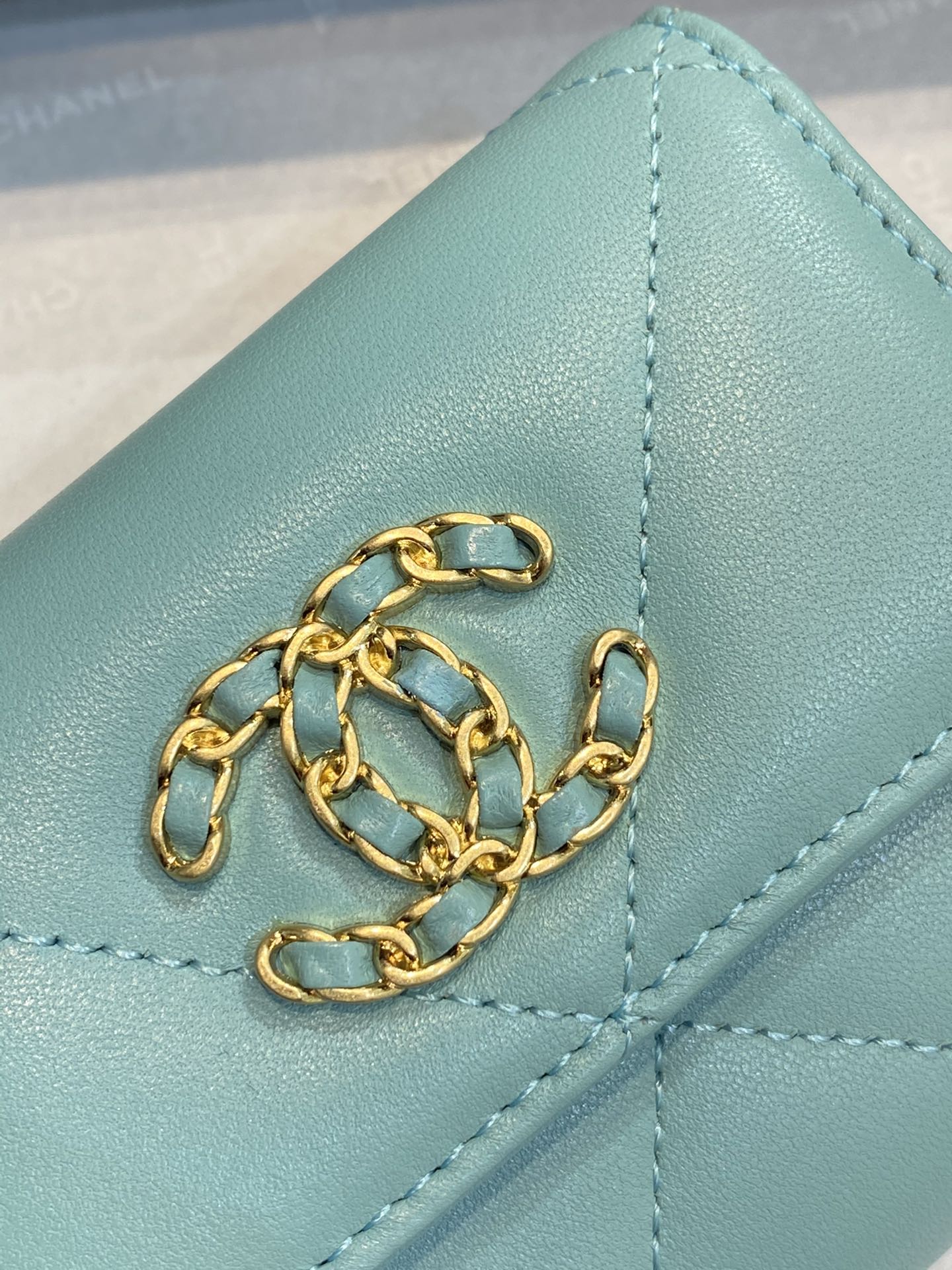 Chanel-19系列 三折钱包 蓝色