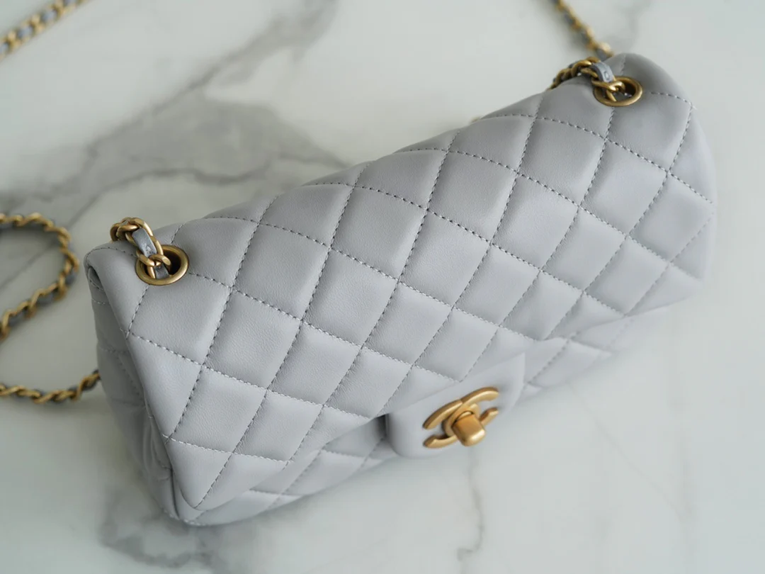 Мини-кювета Chanel CF Gold Ball - светло-серый