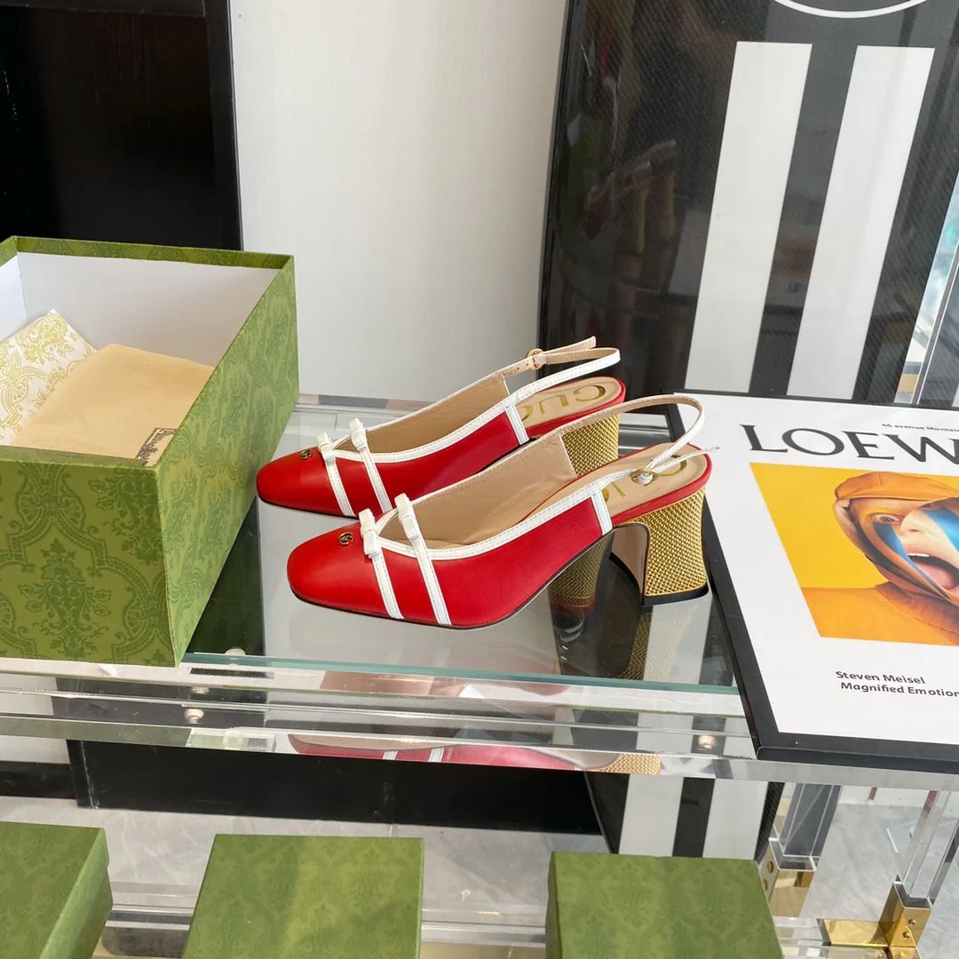 Сандалии Gucci на массивном каблуке - 1