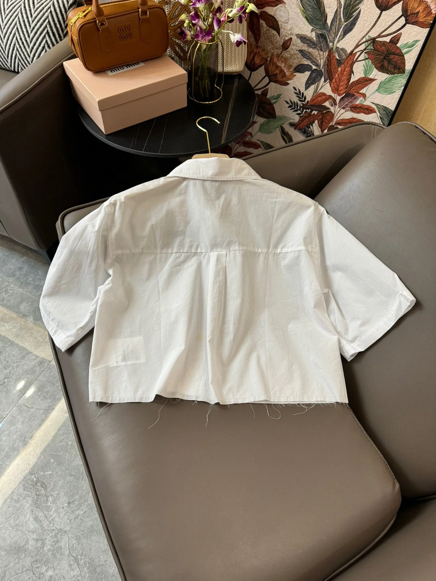 Miu Miu - 2404 - 24ss Новая футболка с коротким рукавом и вышивкой букв