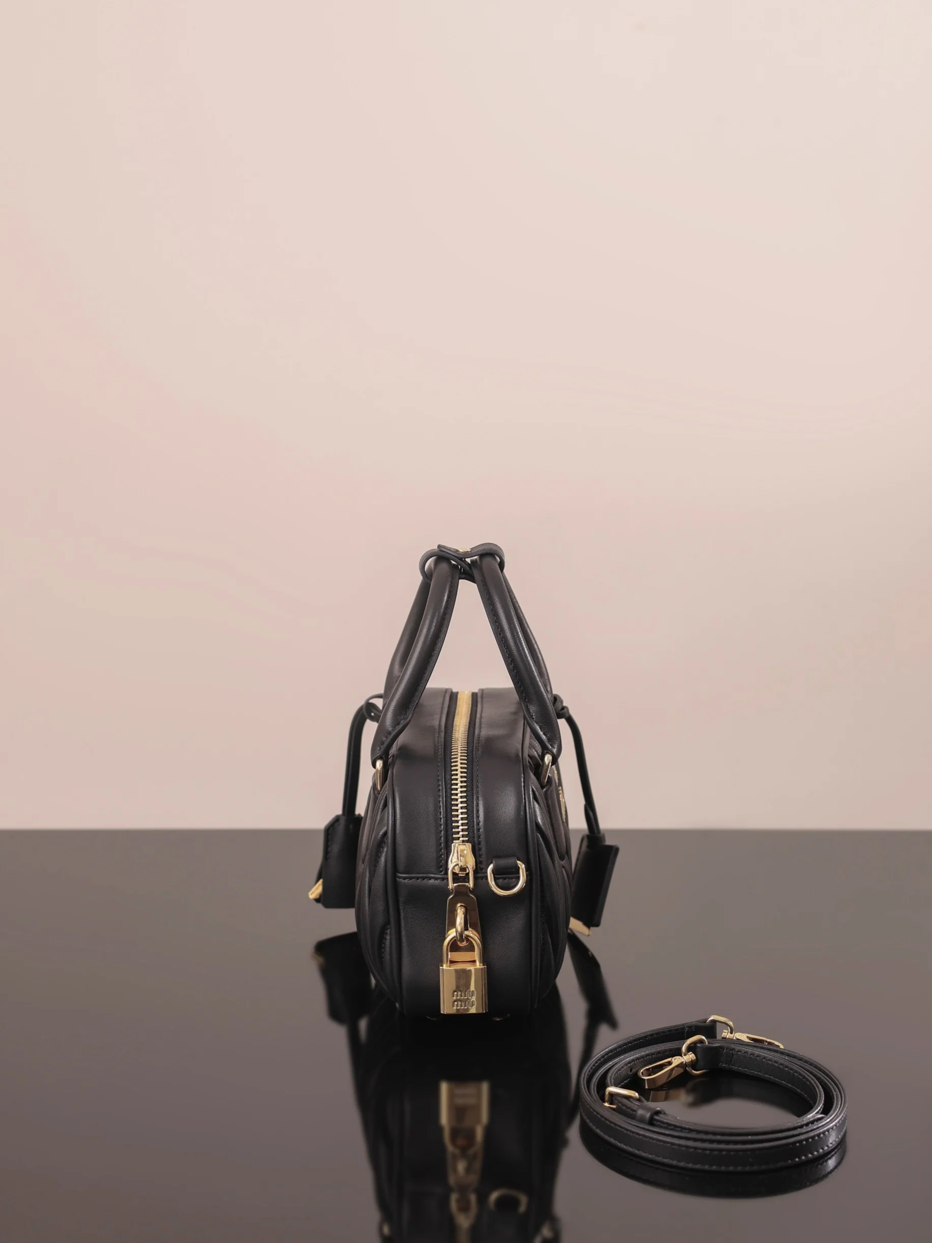 Miu Miu-5bb142m1200-??????-??????-Черный