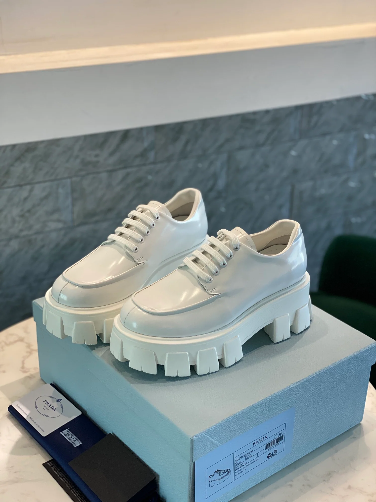 Prada - Новейшая коллекция обуви на платформе - Лоферы - 1