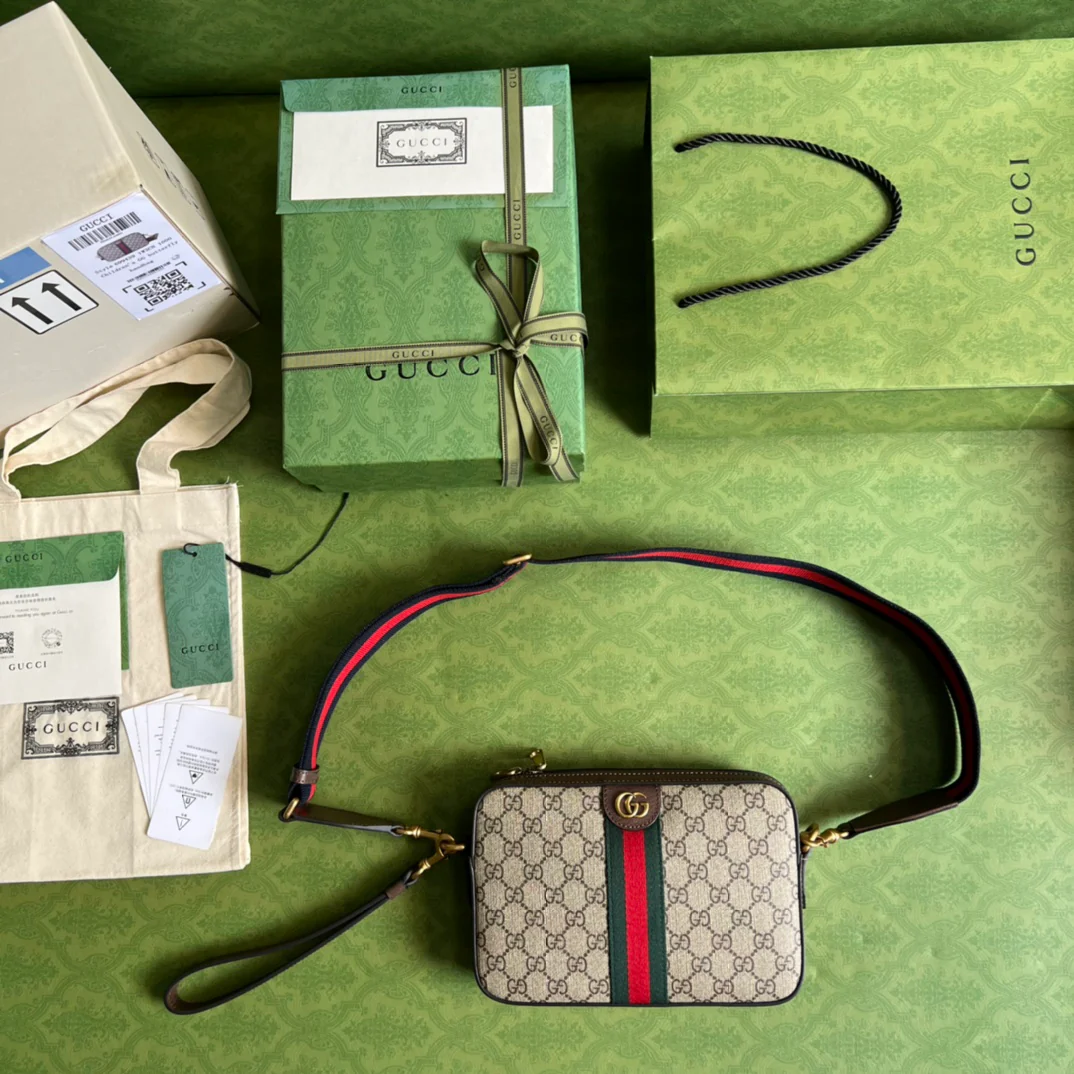 Сумка Gucci Ophidia через плечо, 23,5 x 16 x 4,5 см.