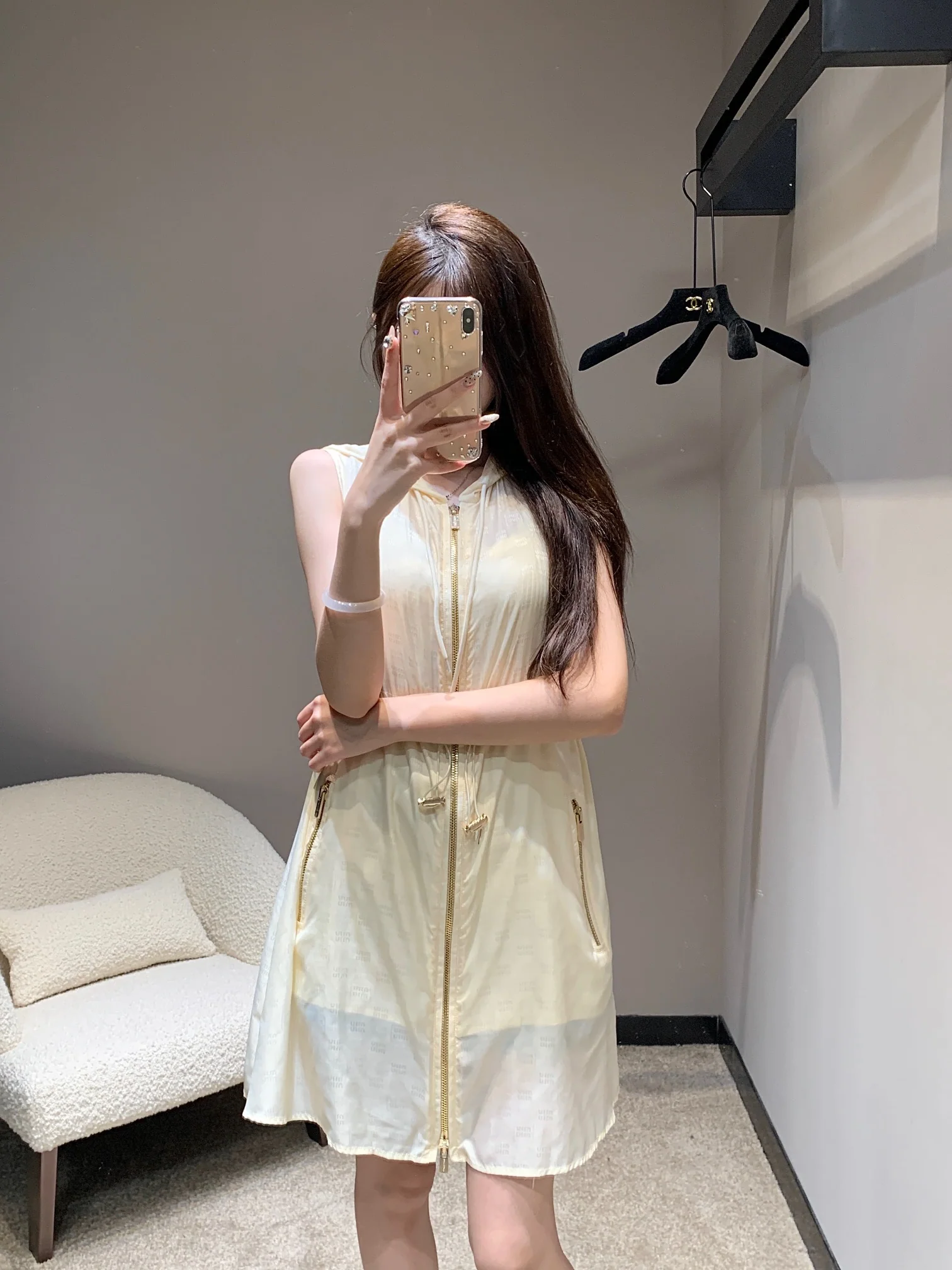 Miu Miu-2404 - Девичий жилет с капюшоном и застежкой-молнией