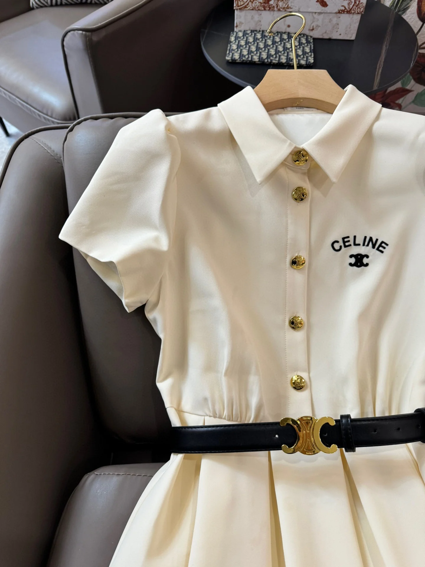 Платье Celine 2403-24ss, облегающее, с поясом, бежевое.