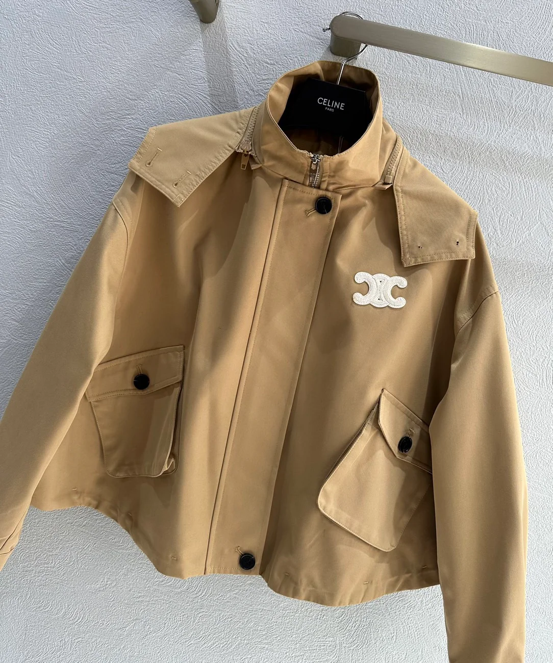 Celine -2403-24 Новинка ранней весны Тренч с воротником-стойкой и капюшоном - Съемный капюшон