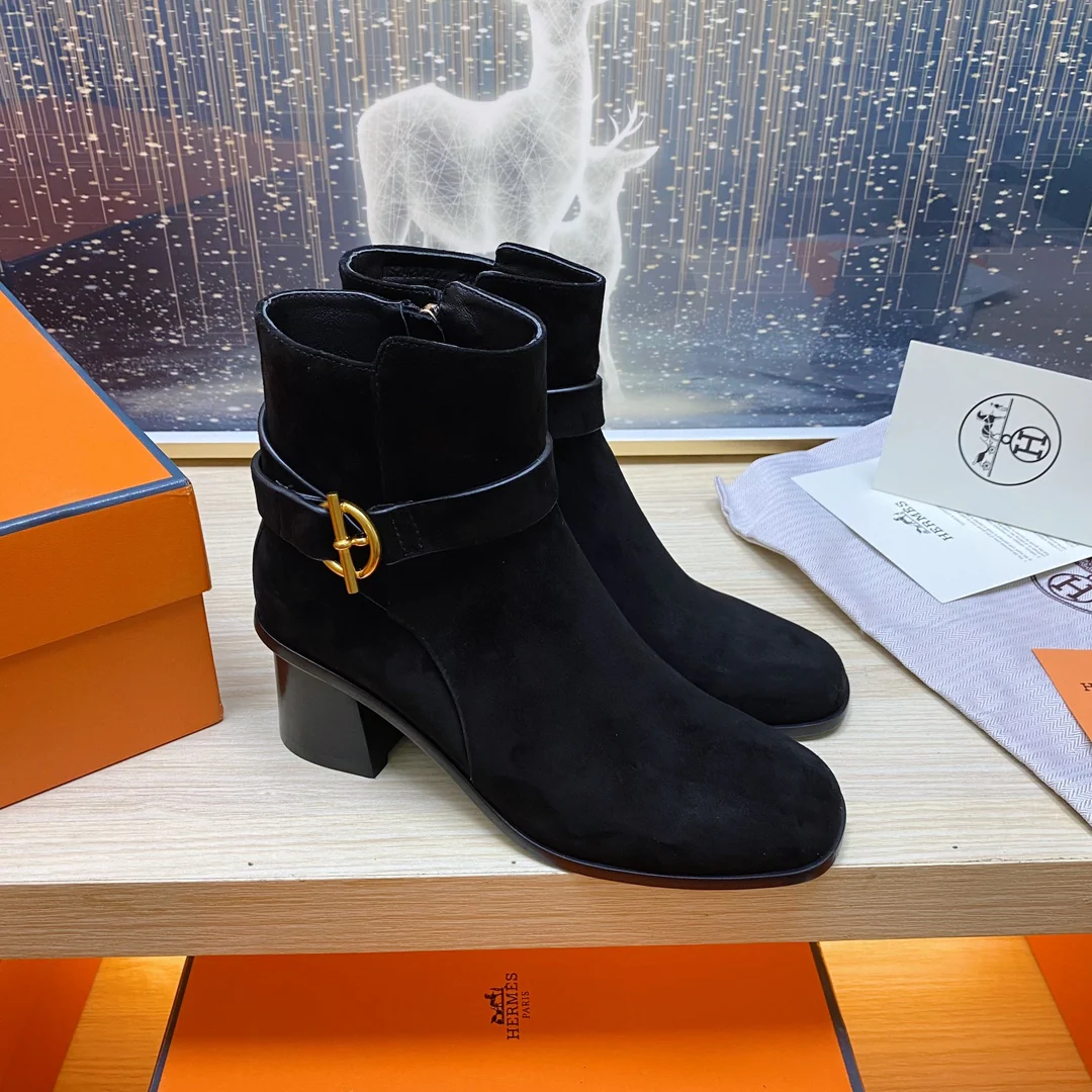 Короткие кожаные сапоги Hermes 2024 - черные