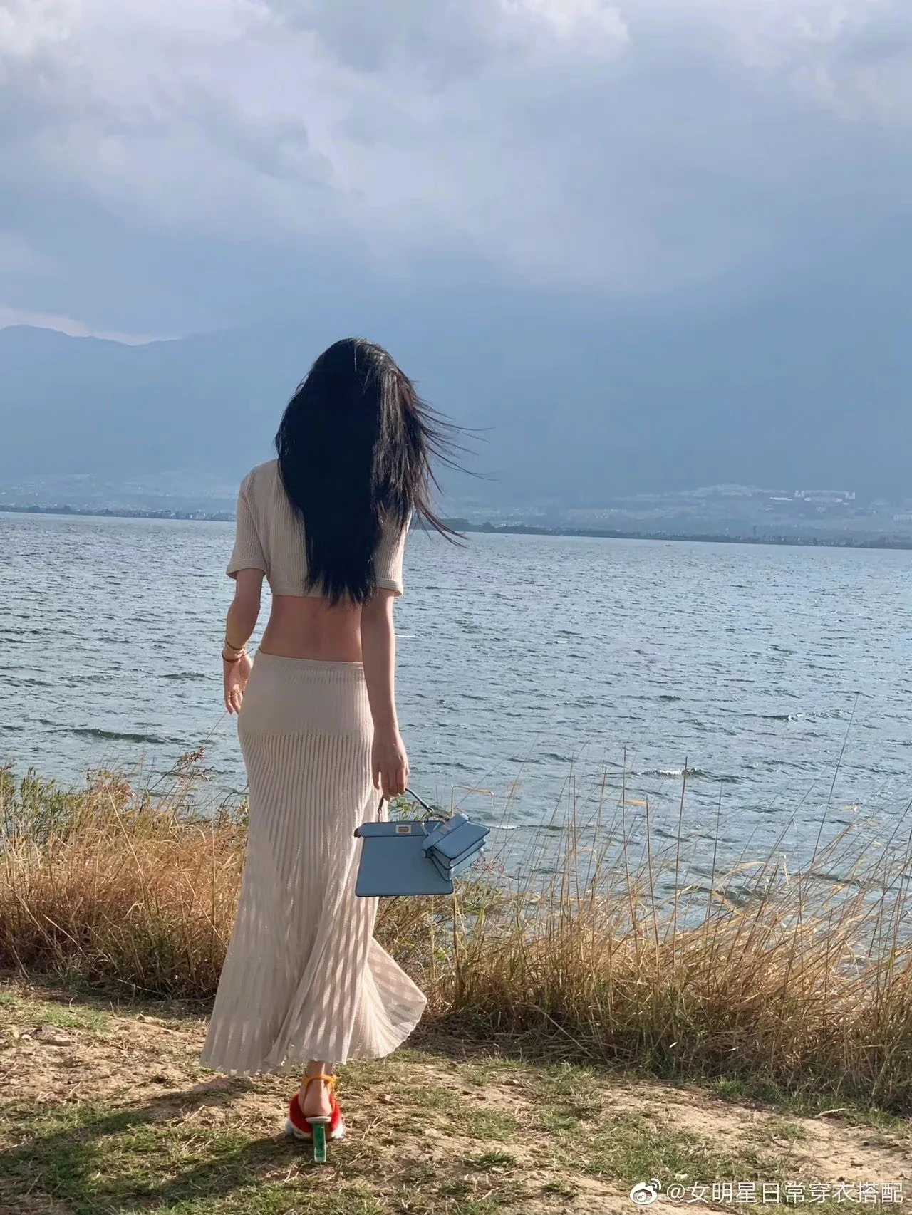 Fendi-peekaboo-i-see-u-small-light blue