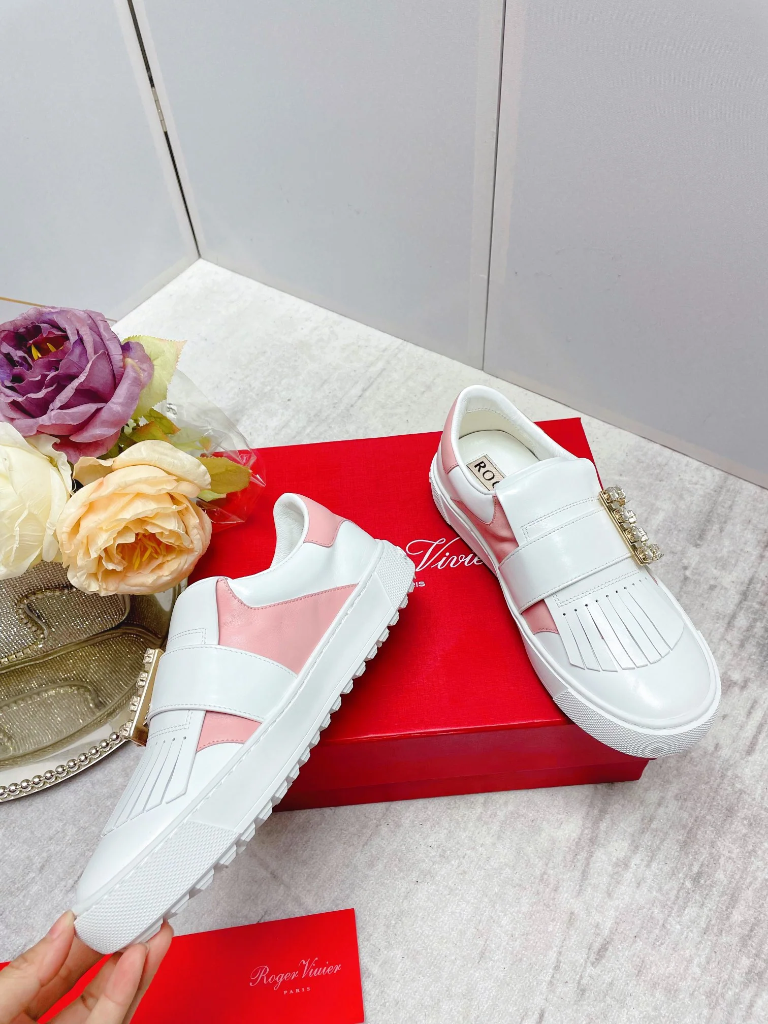 Обувь RV - Новинка весны/лета 2023 - Кроссовки с пряжкой и кисточкой из страз - Белые - Розовые