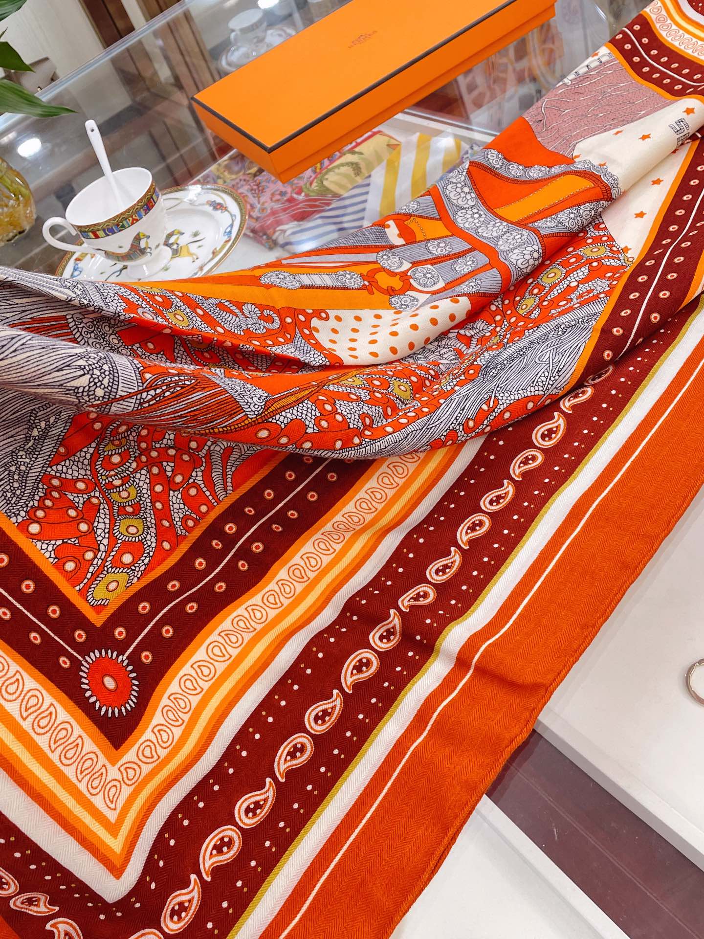 Большой двусторонний шелковый шарф Hermes - 140 см - 30 - Шелк 70 - Шерсть - 1