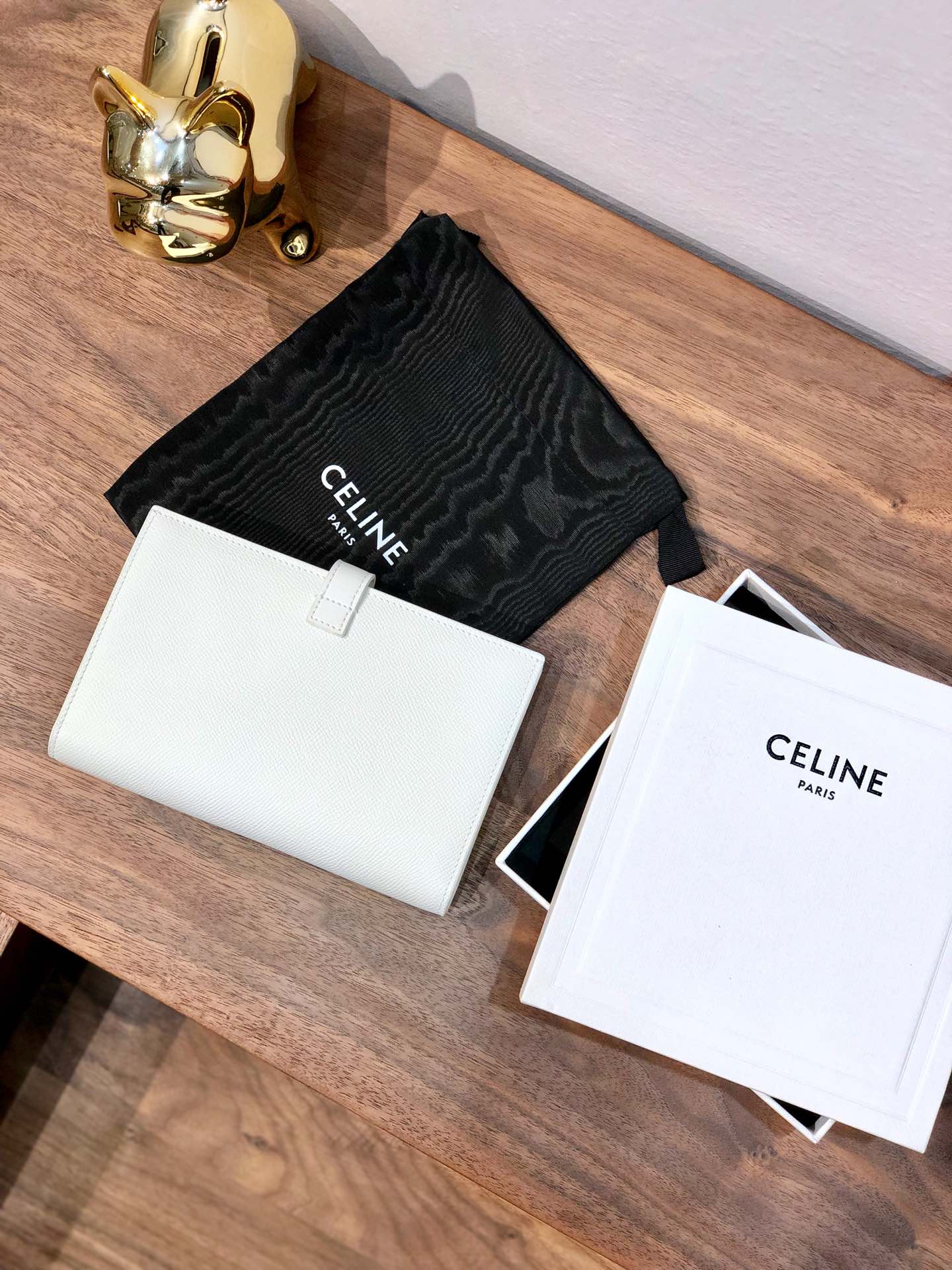 Кошелек Celine с ремешком из зернистой телячьей кожи - 2 шт.