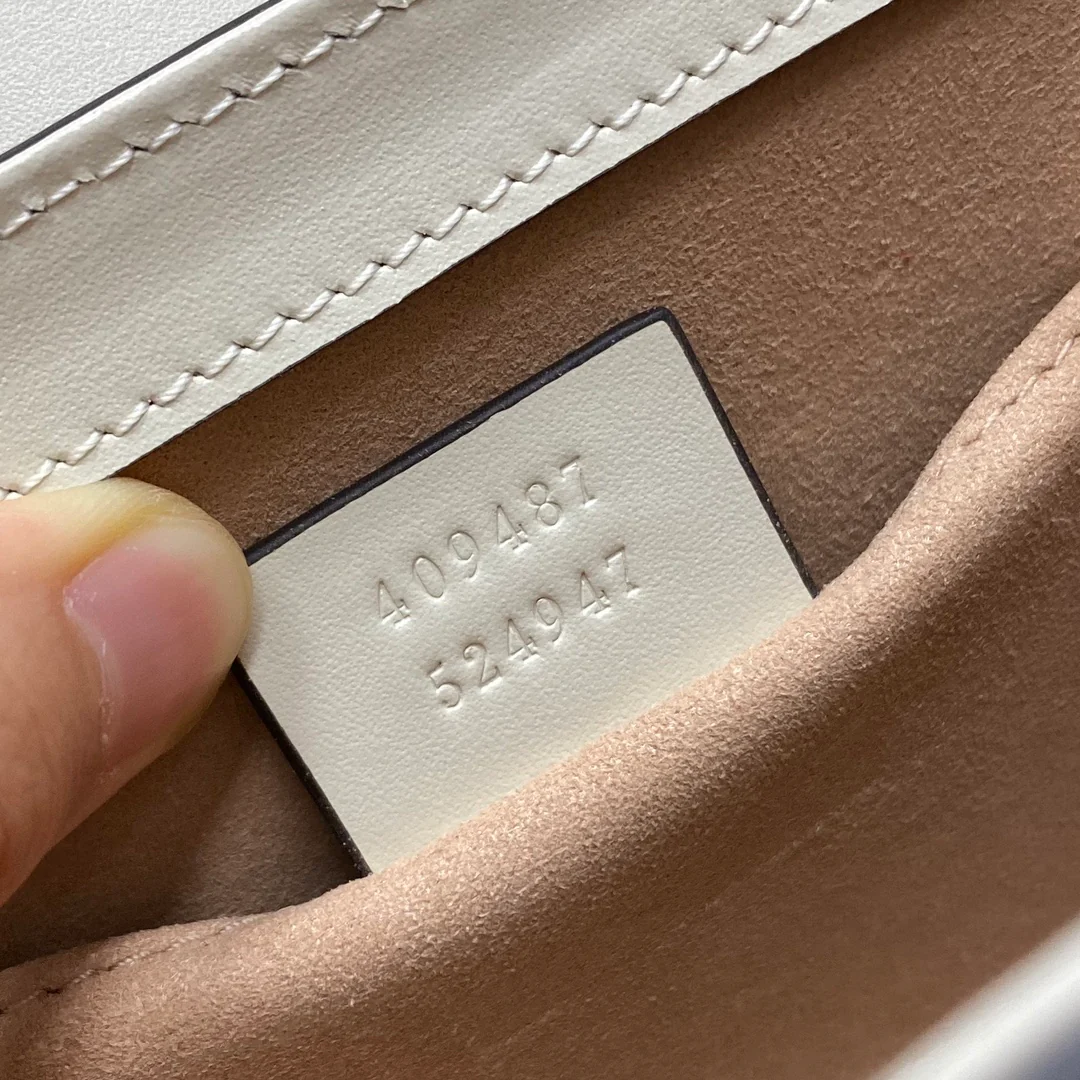 Замок Gucci - тёплый жёлтый