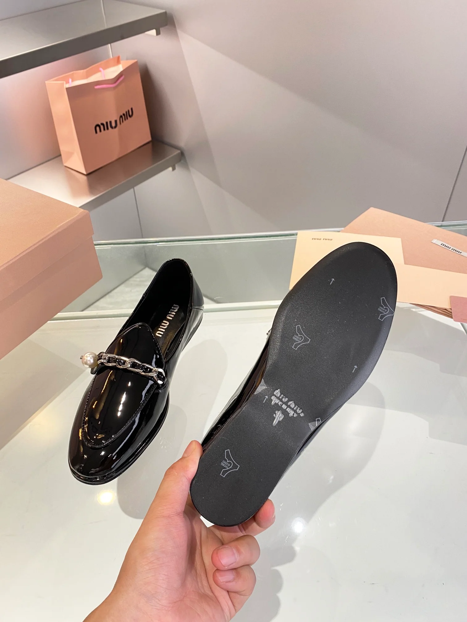 Miu Miu - Новинки сезона осень/зима 2022 - Лоферы