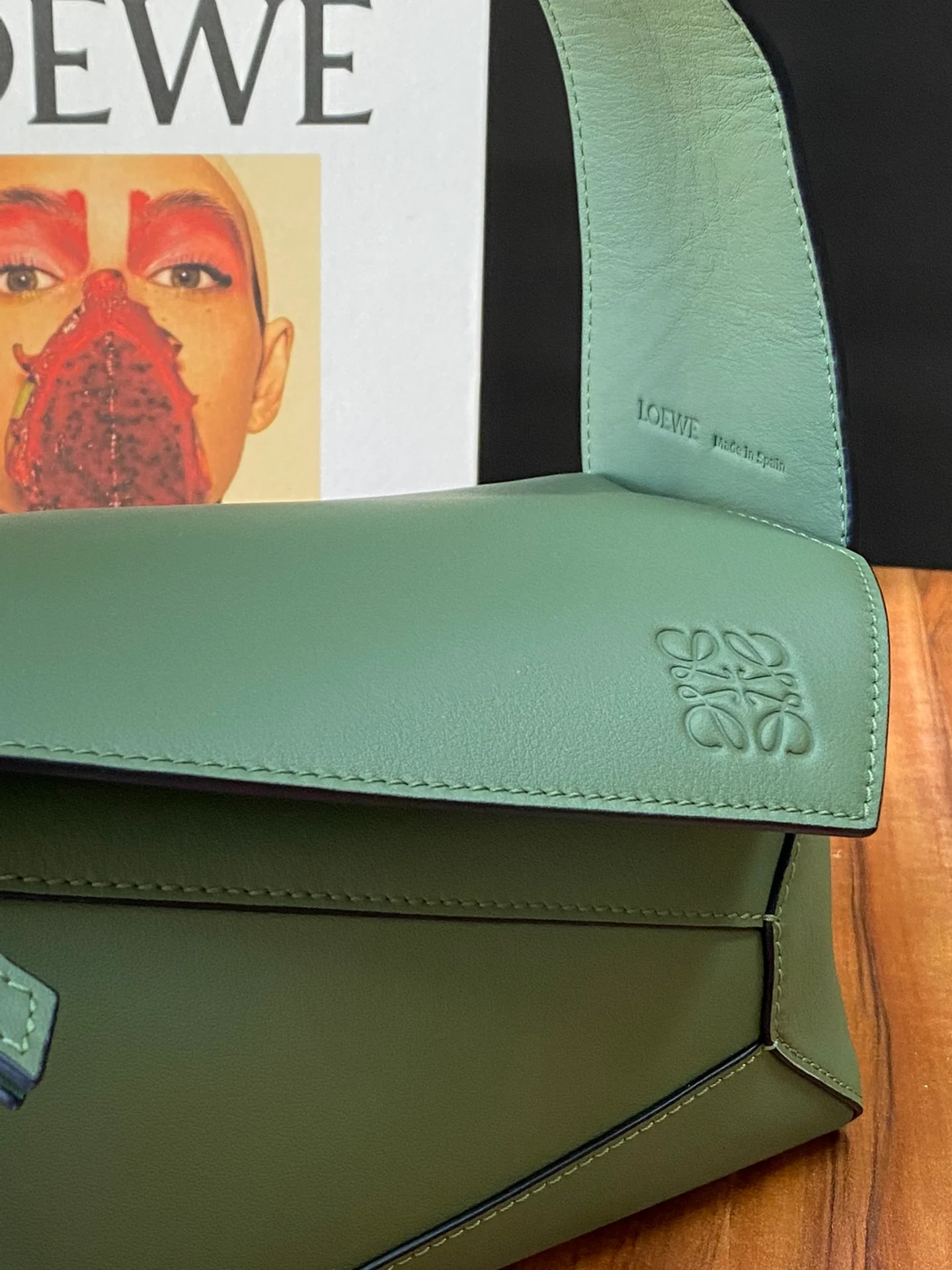 Сумка-хобо Loewe-puzzle-hobo-handbag-1