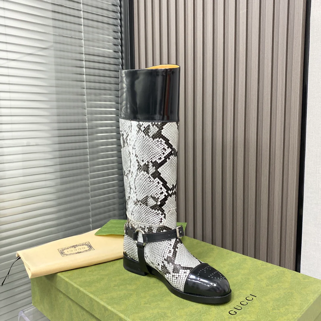 Новинка сезона осень/зима 2022 от Gucci - сапоги для верховой езды в стиле подиума - 2 шт.