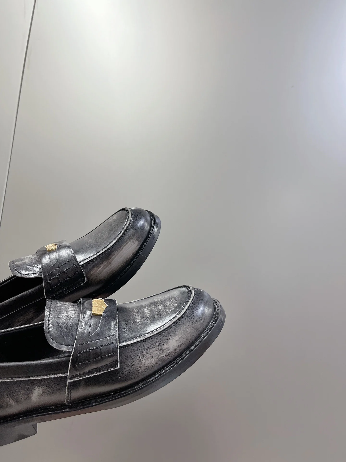 Лоферы Miu Miu Coin - черные