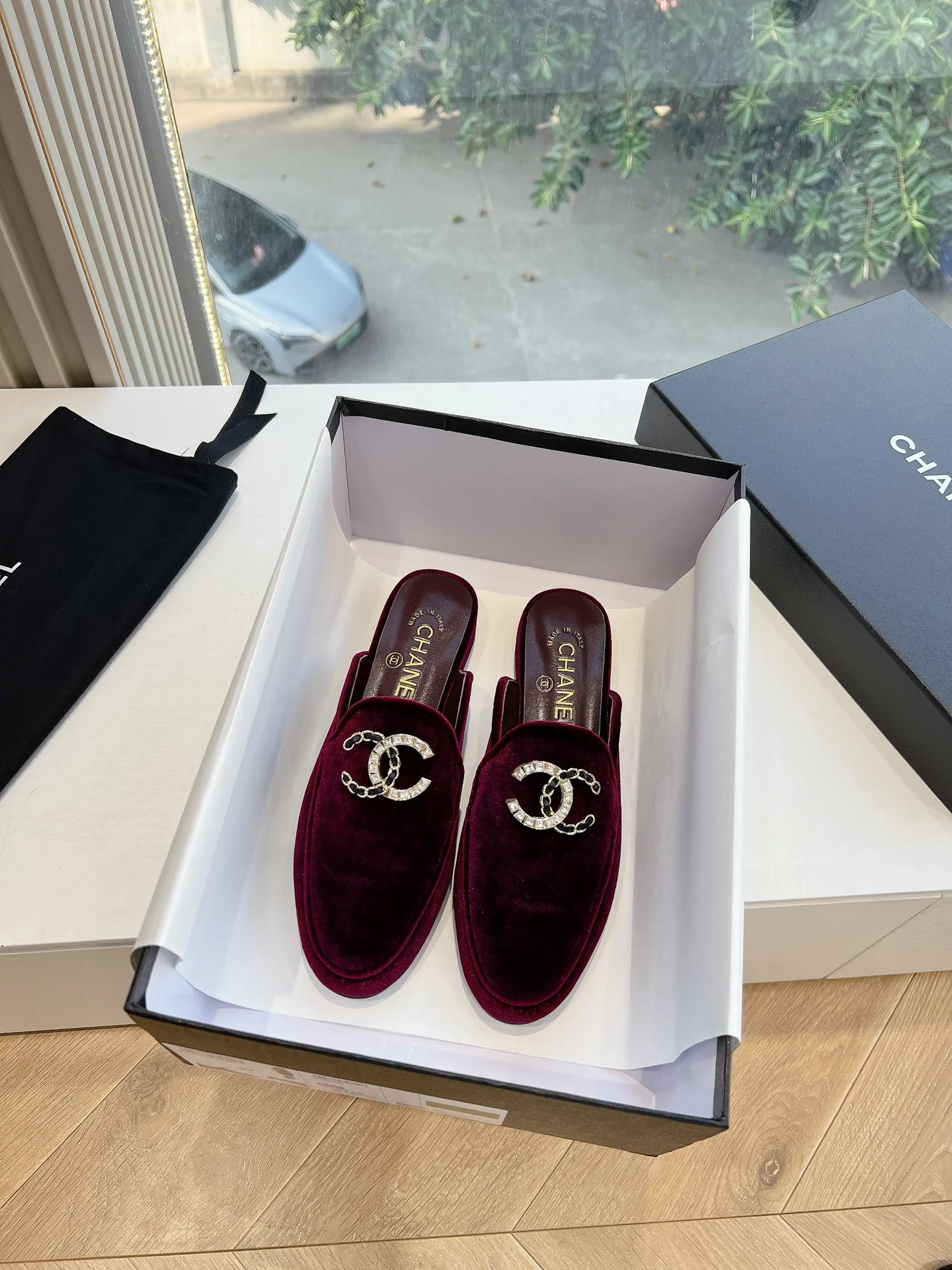 Chanel - Новые мюли 