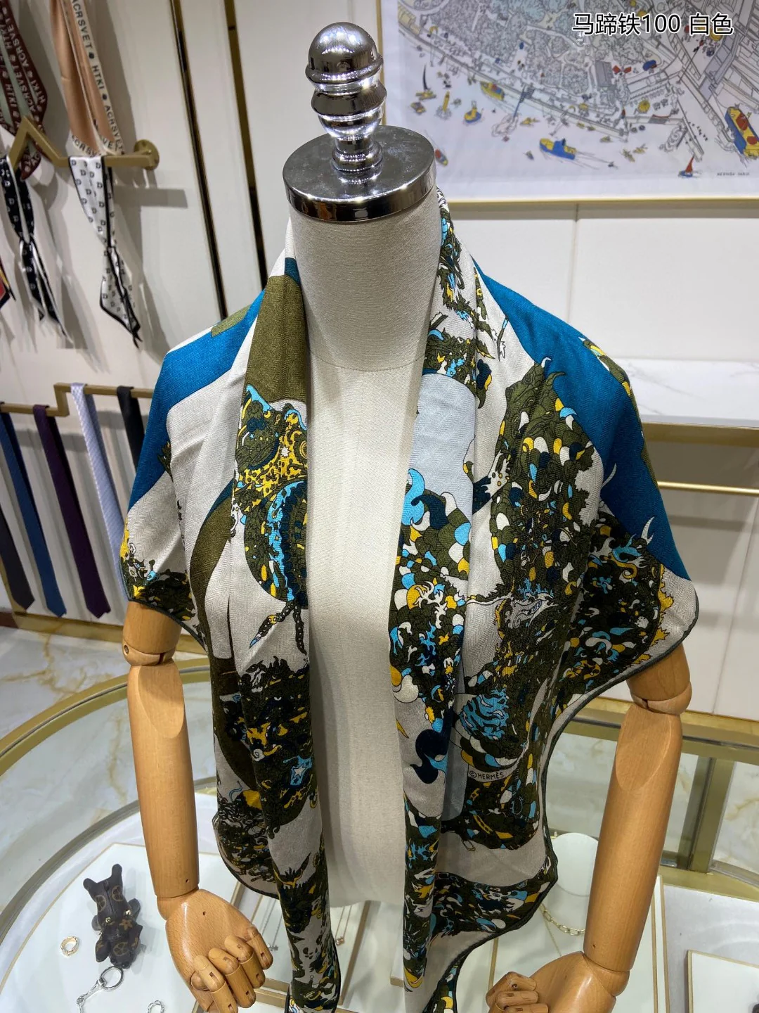 Кашемировый квадратный шарф Hermes в форме подковы - 100 см - 70 см - Кашемир - 30 см - Шелк - 1 см