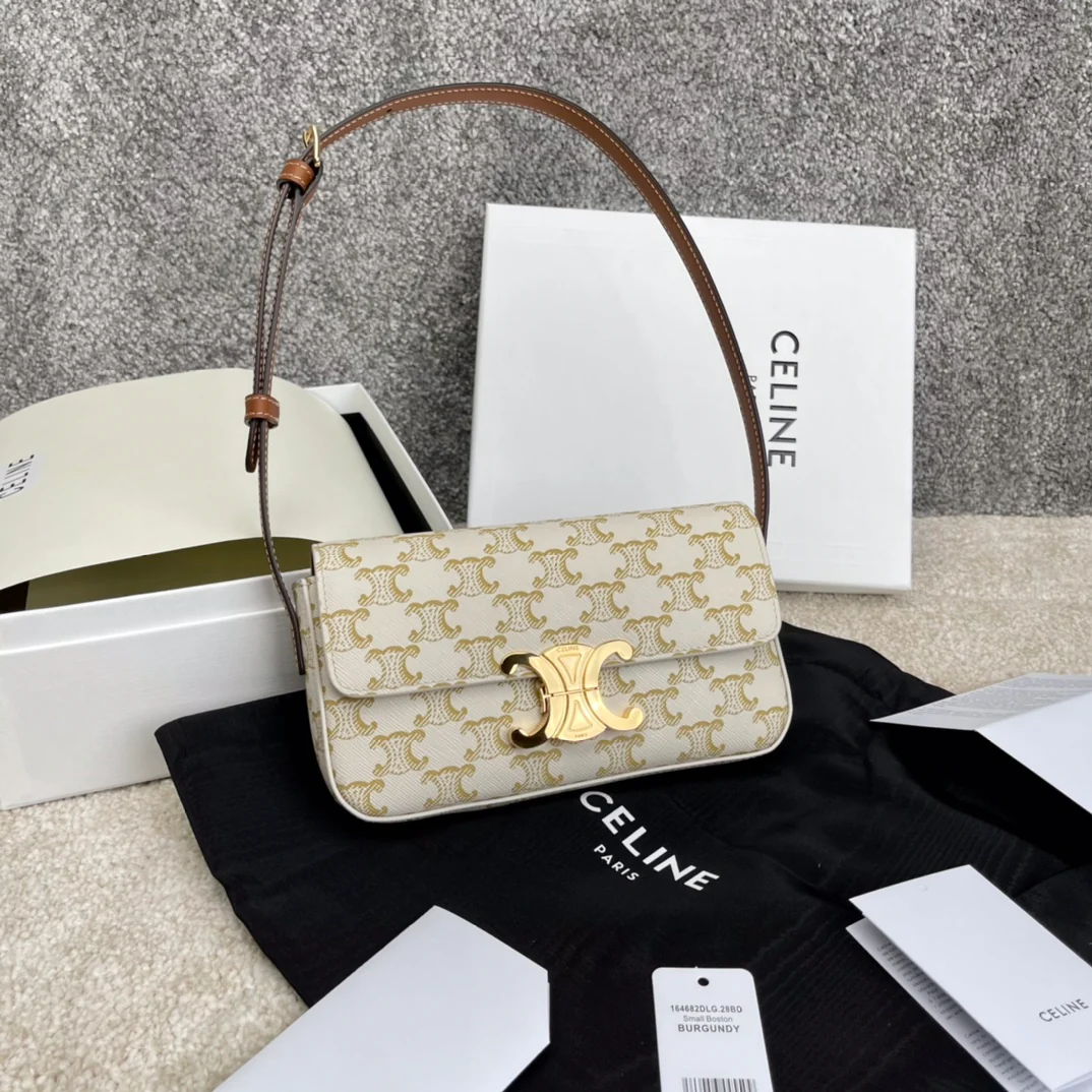 Рюкзак Celine Triomphe из натуральной коровьей кожи с логотипом - сумка под мышку