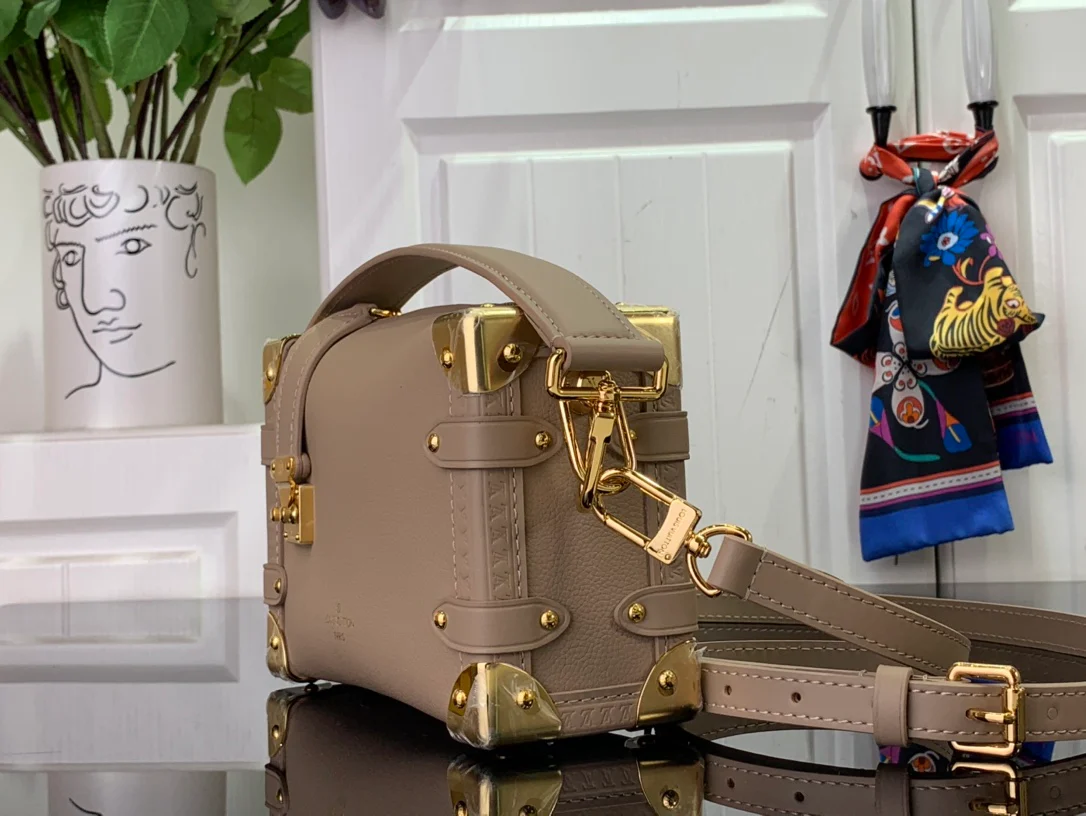 m83080-LV-side-trunk-pm chain bag-grey brown