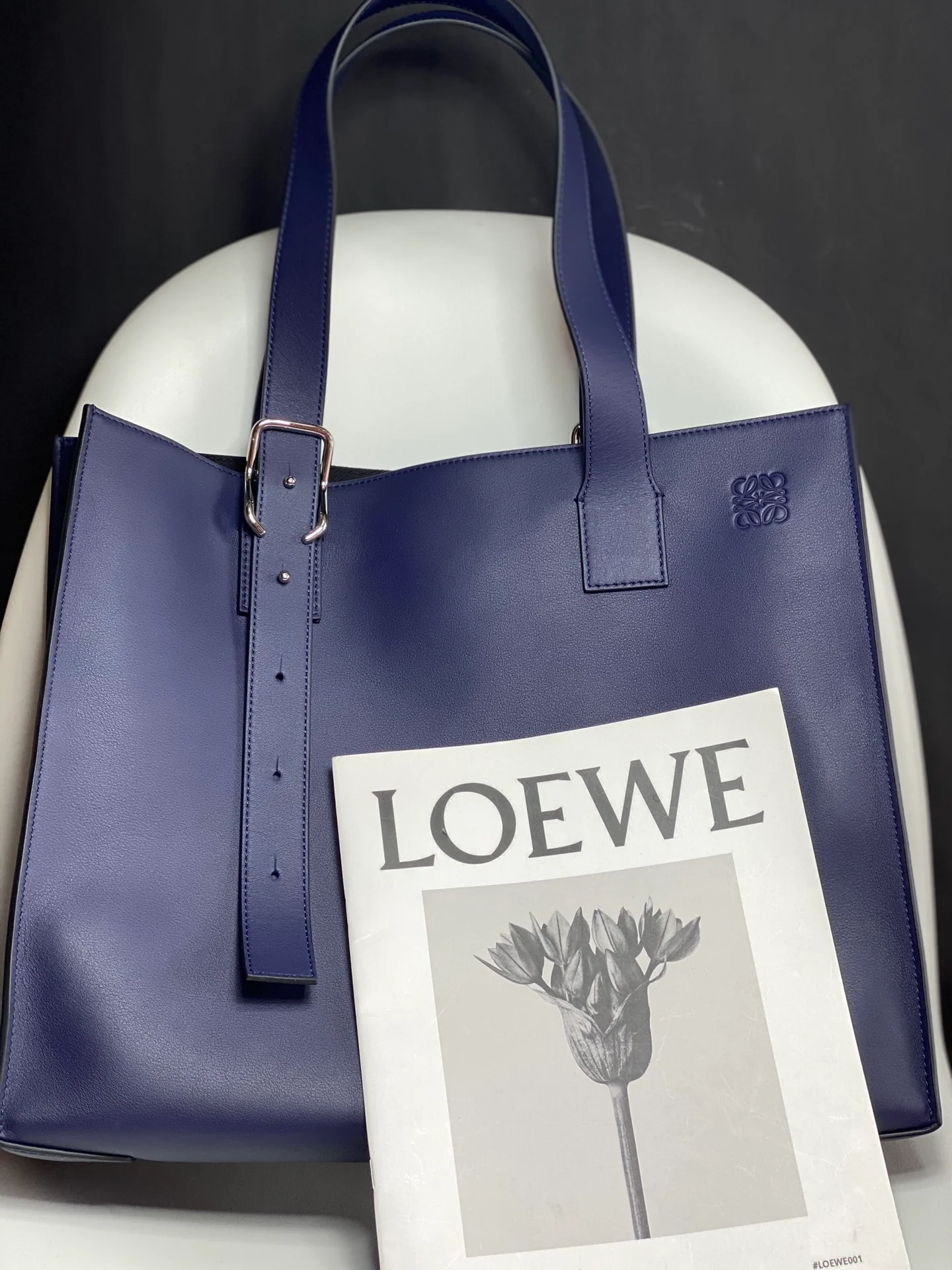 Сумка-тоут Loewe с горизонтальной пряжкой-1