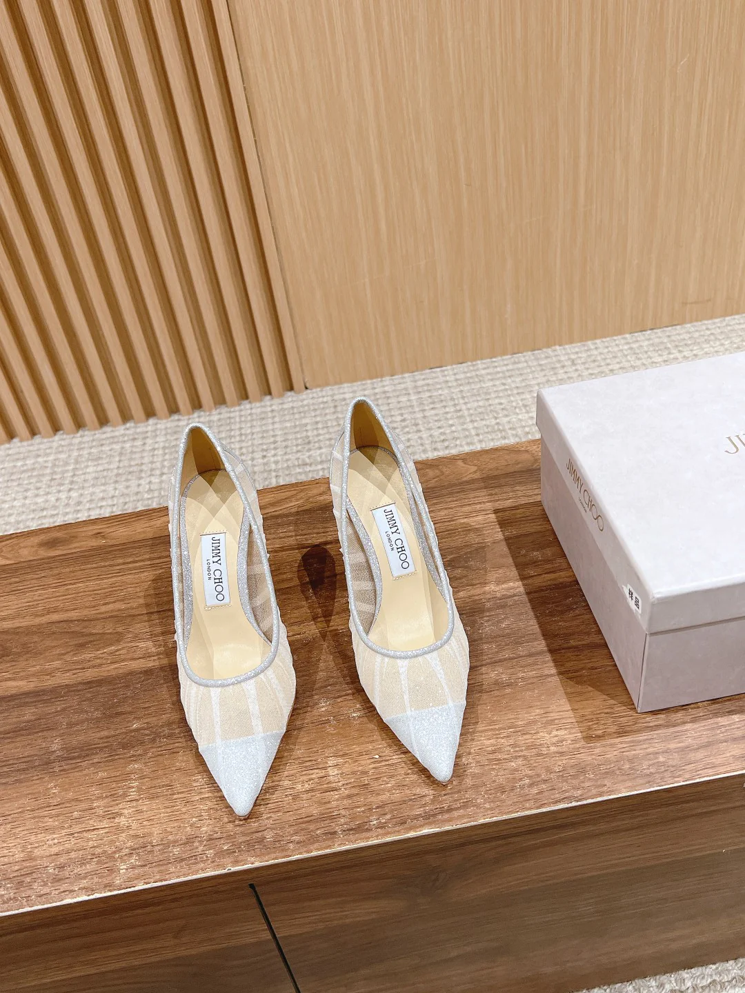 Туфли на высоком каблуке Jimmy Mesh с острым носком - белые - 1