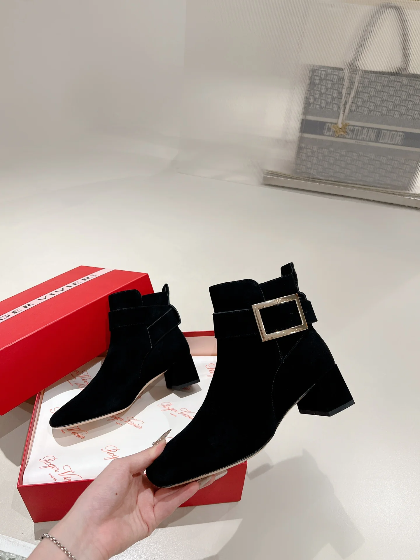 Ботильоны с квадратным носком и пряжкой - 2024 - Замшевые кожаные ботильоны - Черные