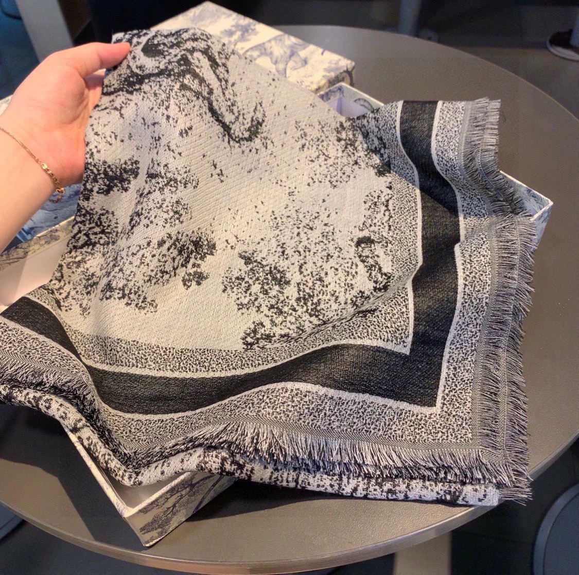 Жаккардовый шарф Dior Cannage с анималистическим принтом - черный