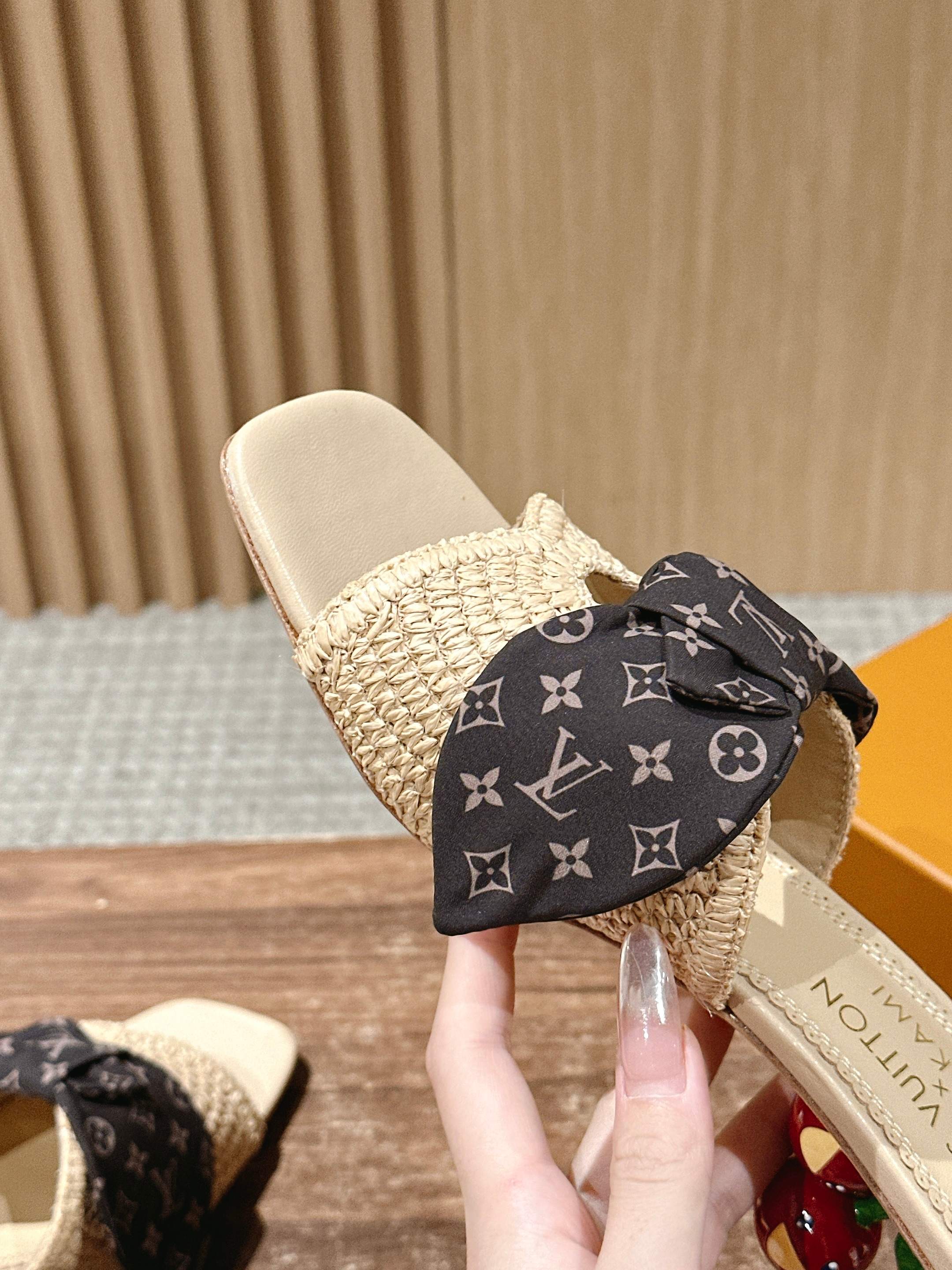 LV - Соломенные сандалии на низком каблуке с бантом - Бежевые