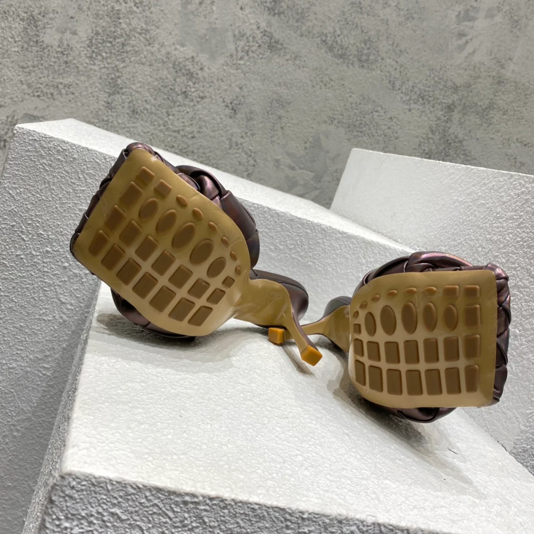 BV - Плетеные сандалии - Бронза