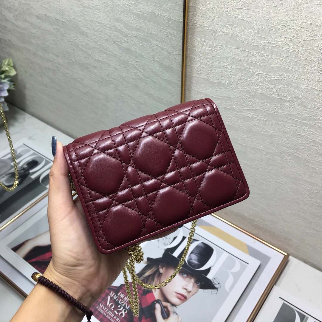 Dior Lady Dior Nano 链条卡包／腰包-酒红色