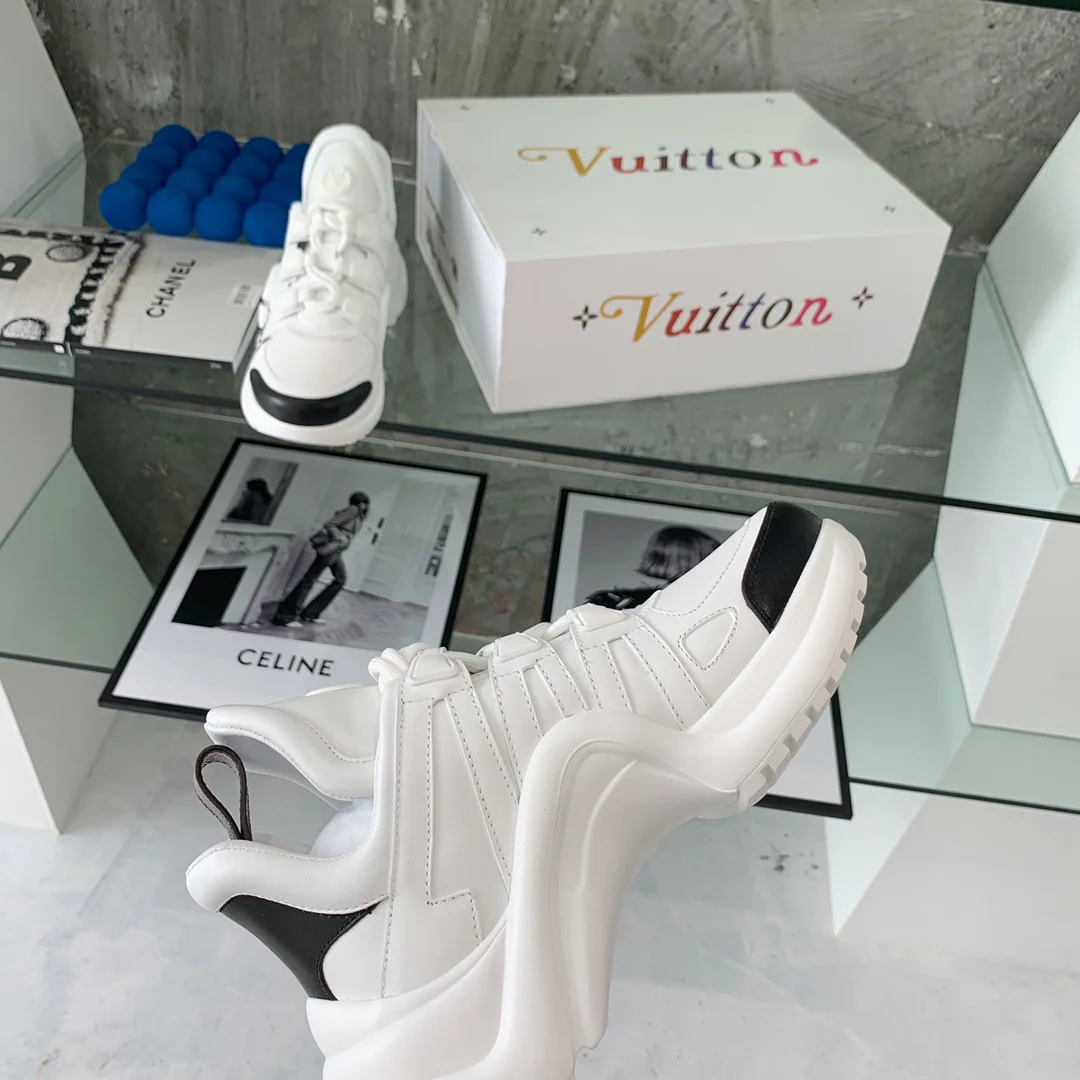 Обувь LV - Массивные кроссовки LV - 23