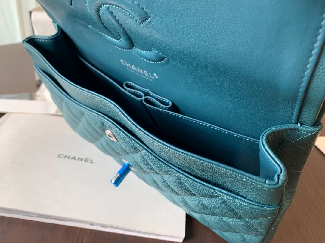 Сумка Chanel Caviar Textured Leather CF Bag - Lake Green - 25 см