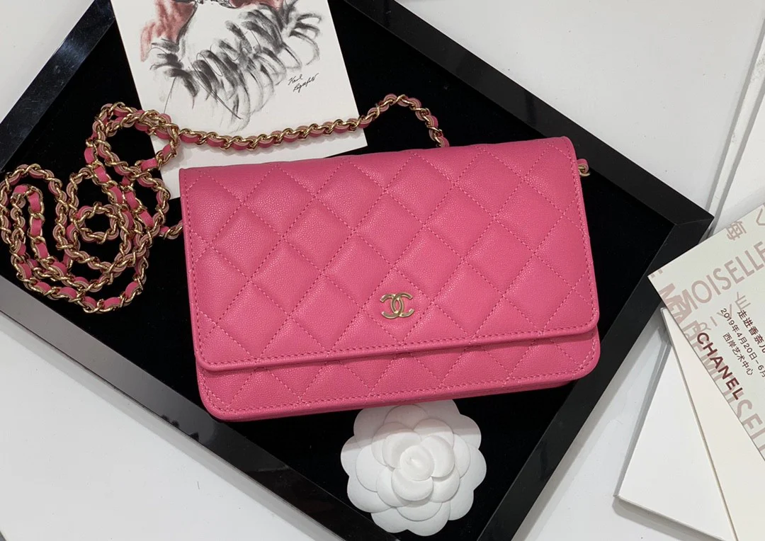 Пряжка Chanel WOC с узором ?Кунжут? из светлого золота - 1 шт.