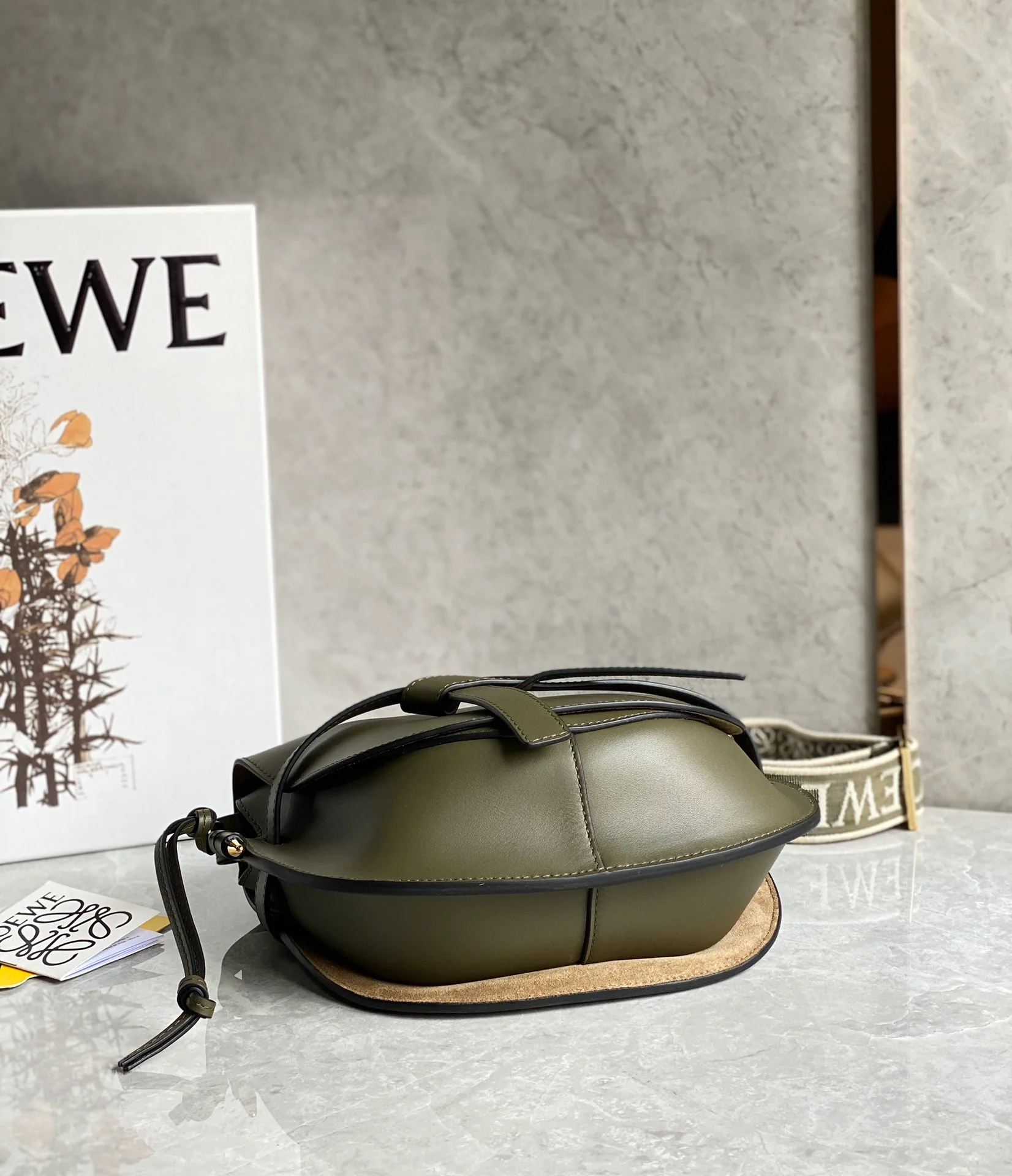 Loewe-gate-small-20x19x11-5-cm-letter wide shoulder strap-1