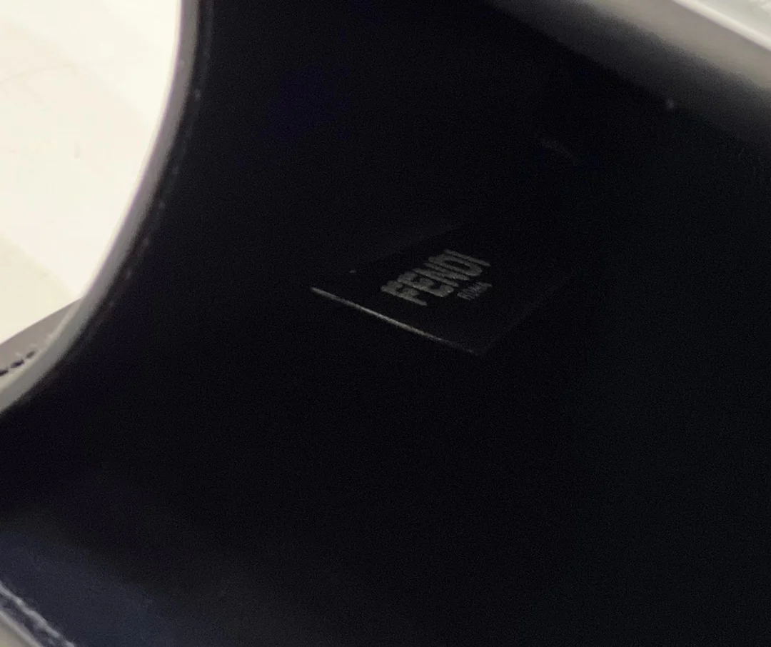 Fendi Peekaboo Cut Medium Black