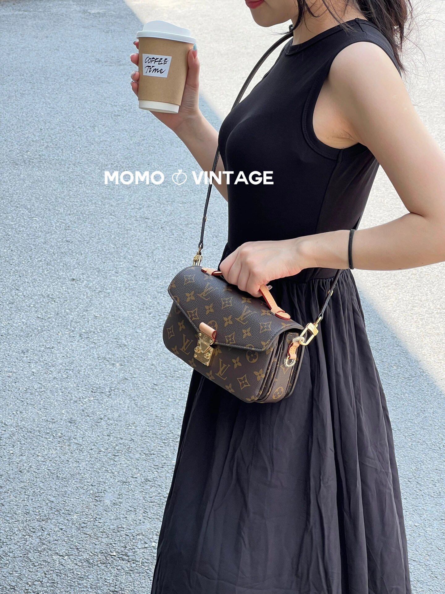 m46279-LV-pochette-metis-east-west-messenger bag-shoulder/crossbody bag