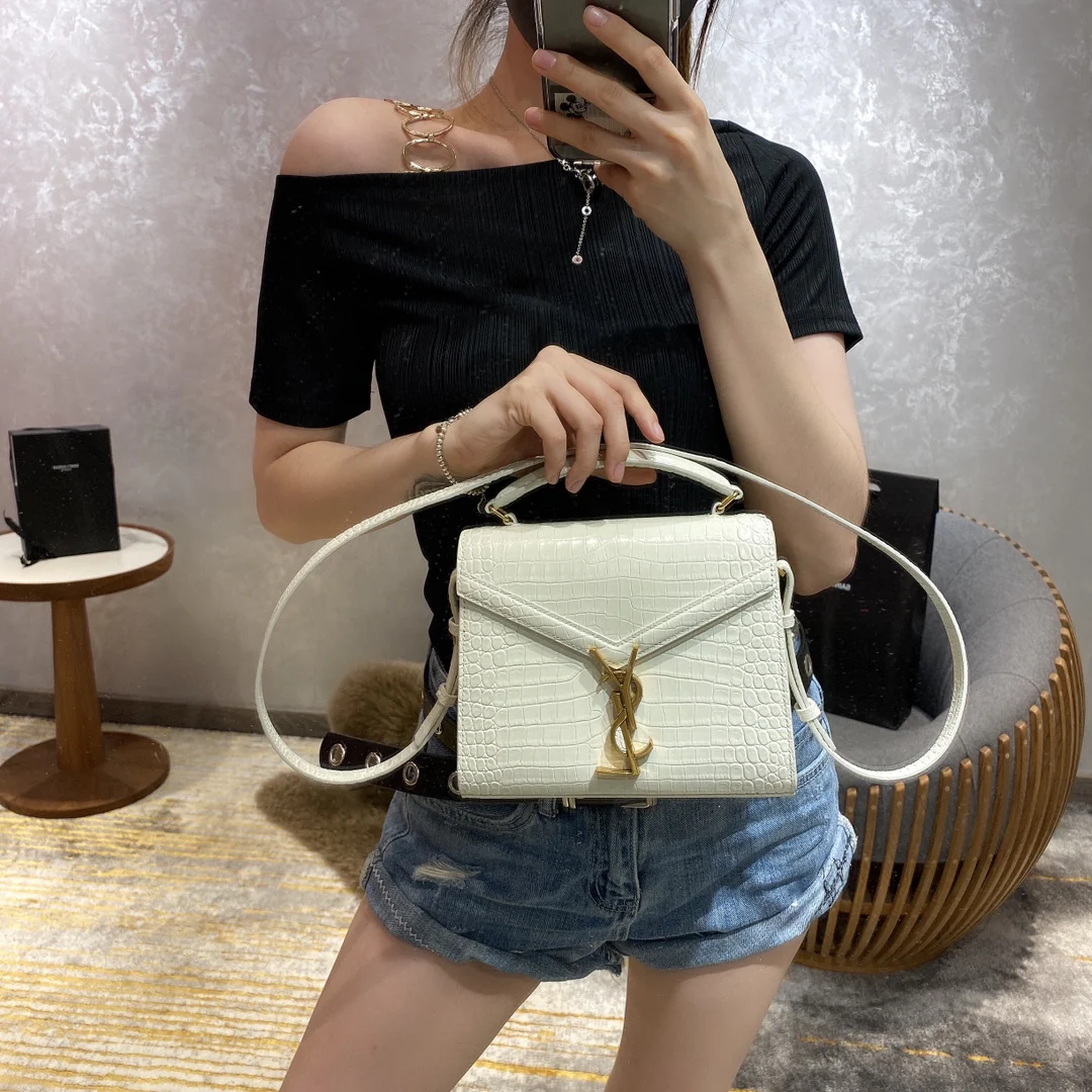 Образ с крокодиловым принтом от YSL Cassandra — Часть 3.