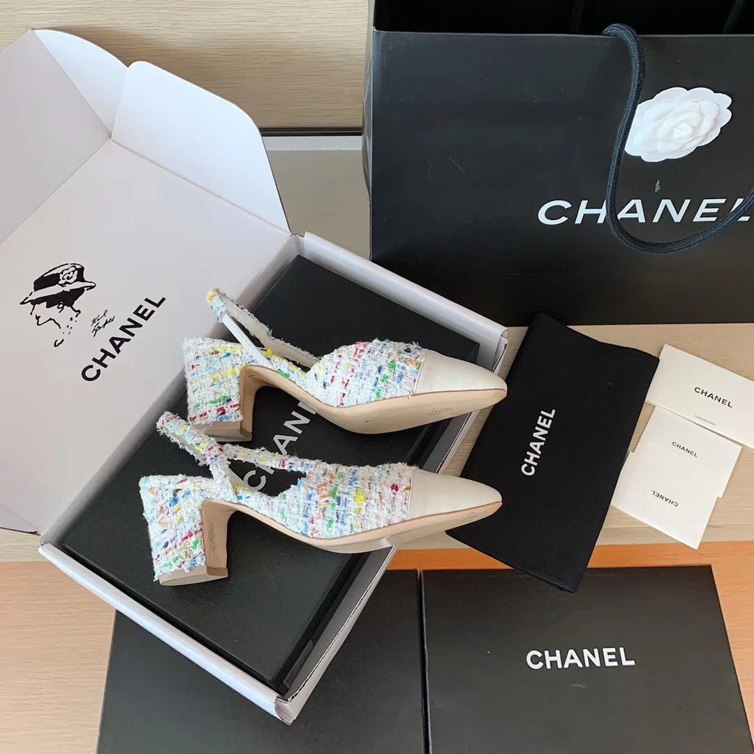 Классические сандалии Chanel - на массивном каблуке - Mosaic