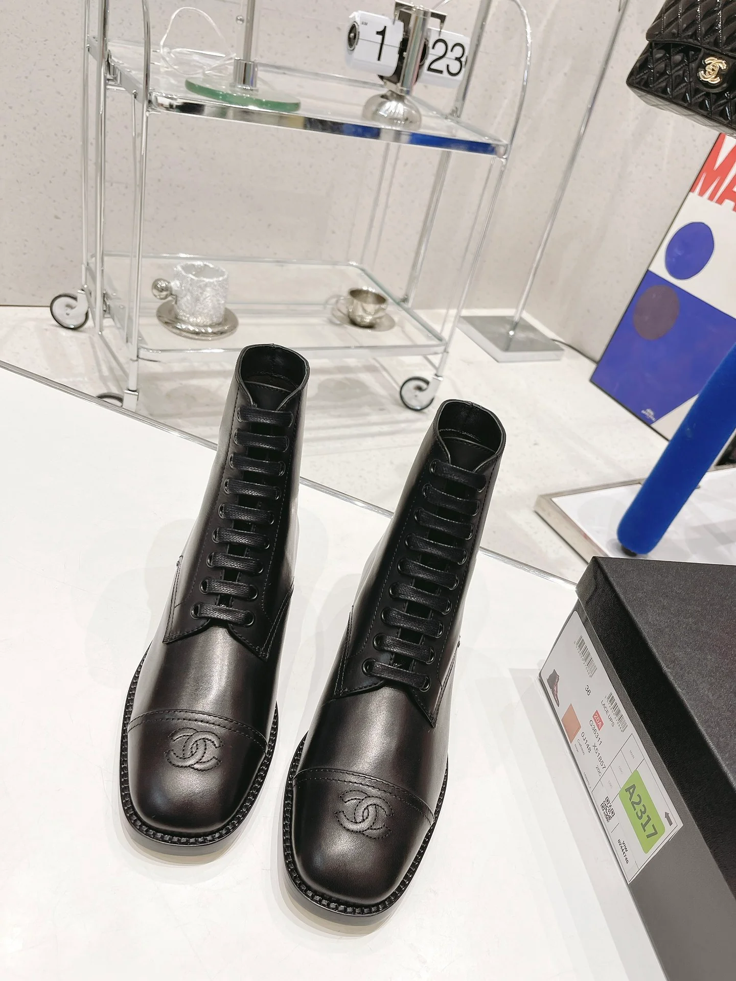 Ботинки Chanel Dr. Martens на шнуровке - Размеры 35-41