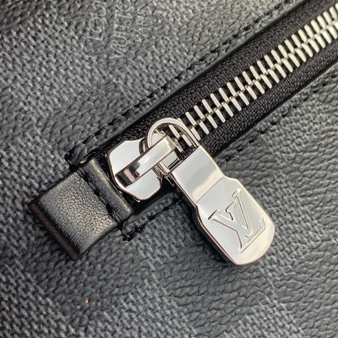 lv-m60417-new-pouch clutch bag-1