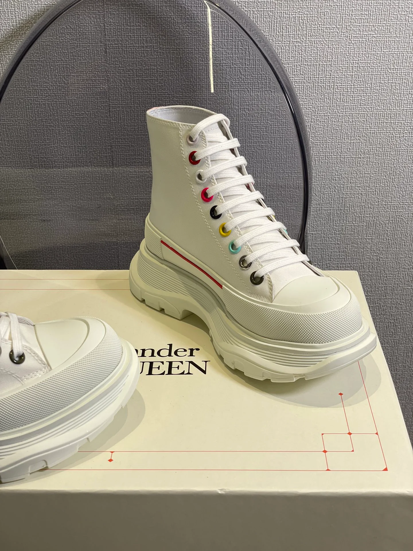 Высокие парусиновые туфли на платформе McQueen Rainbow