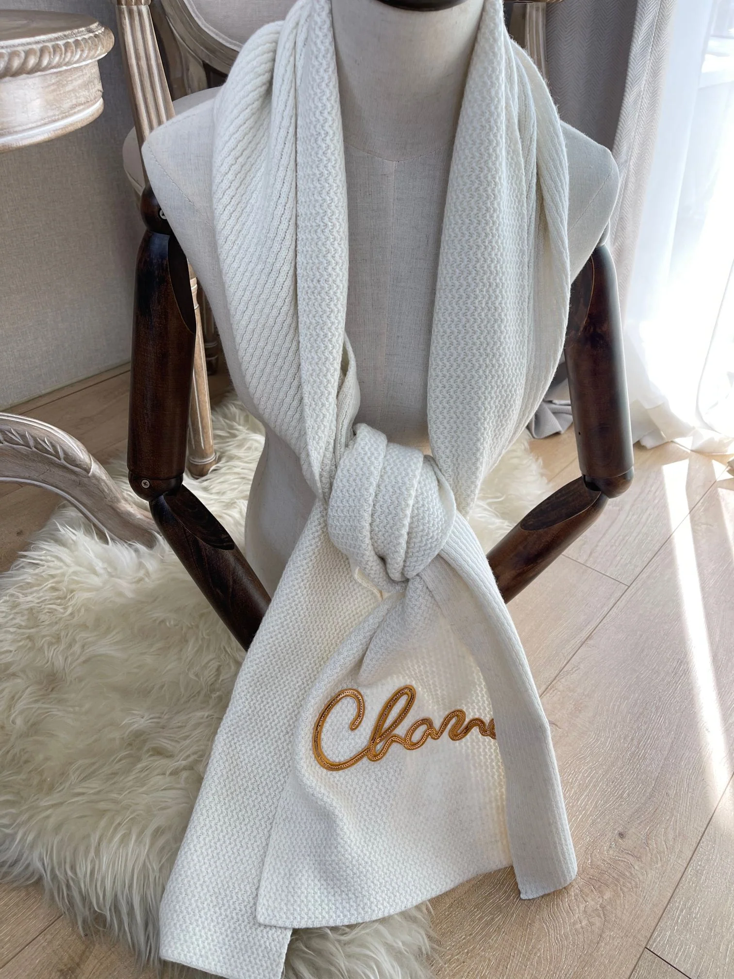 Новая коллекция Chanel осень/зима - Кашемир - Плотная вышивка пайетками - Ультратеплый шарф - 1 шт.