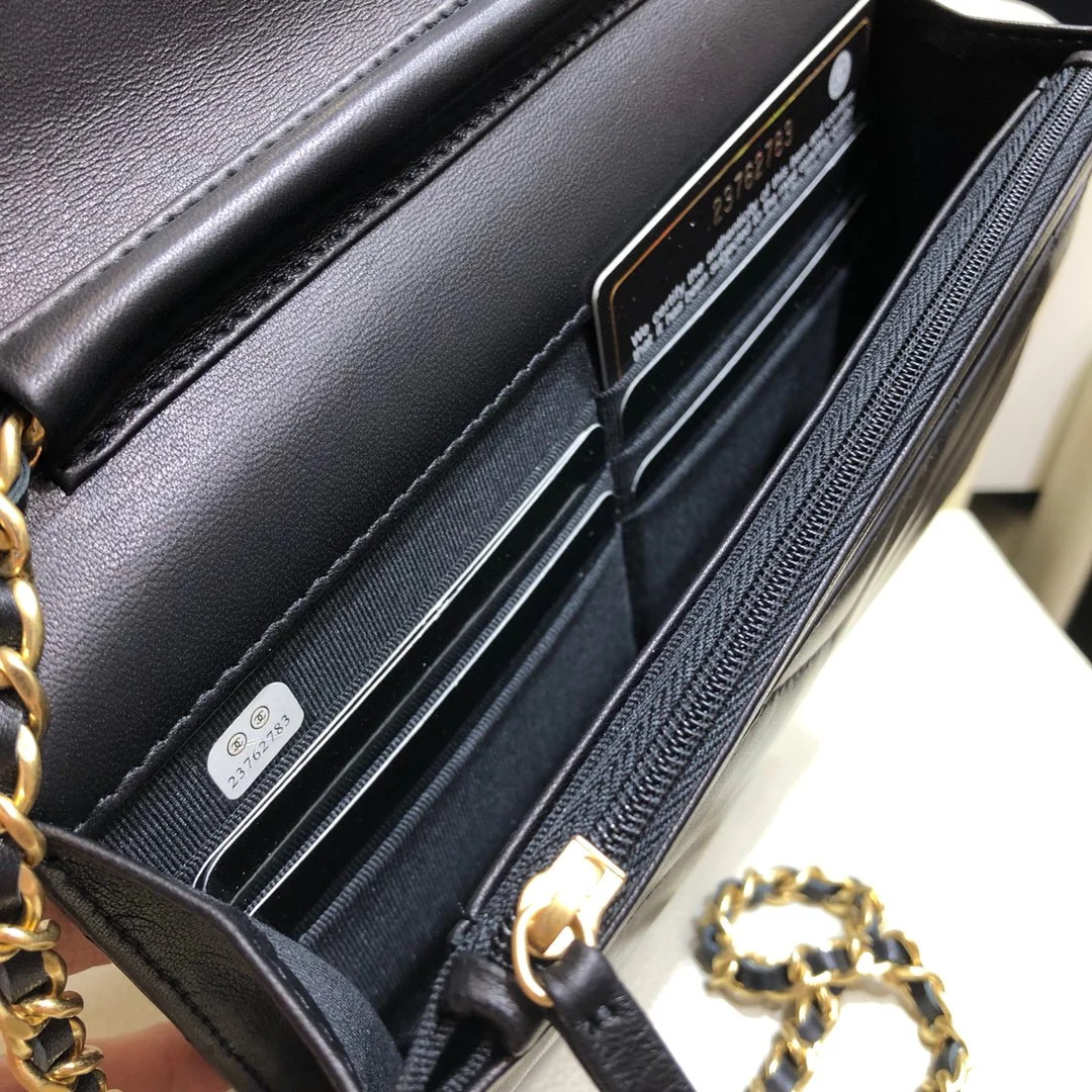 Винтажная матовая золотая сумка через плечо Chanel WOC с цепочкой - 1 шт.