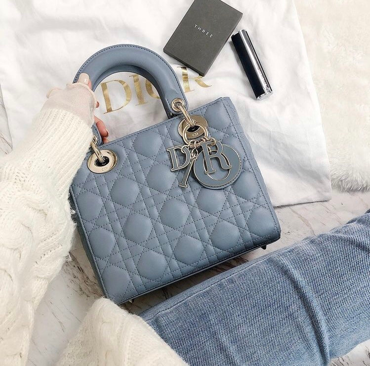 Коллекция Dior Lady - Эмалированная пуговица небесно-голубого цвета - Маленькая