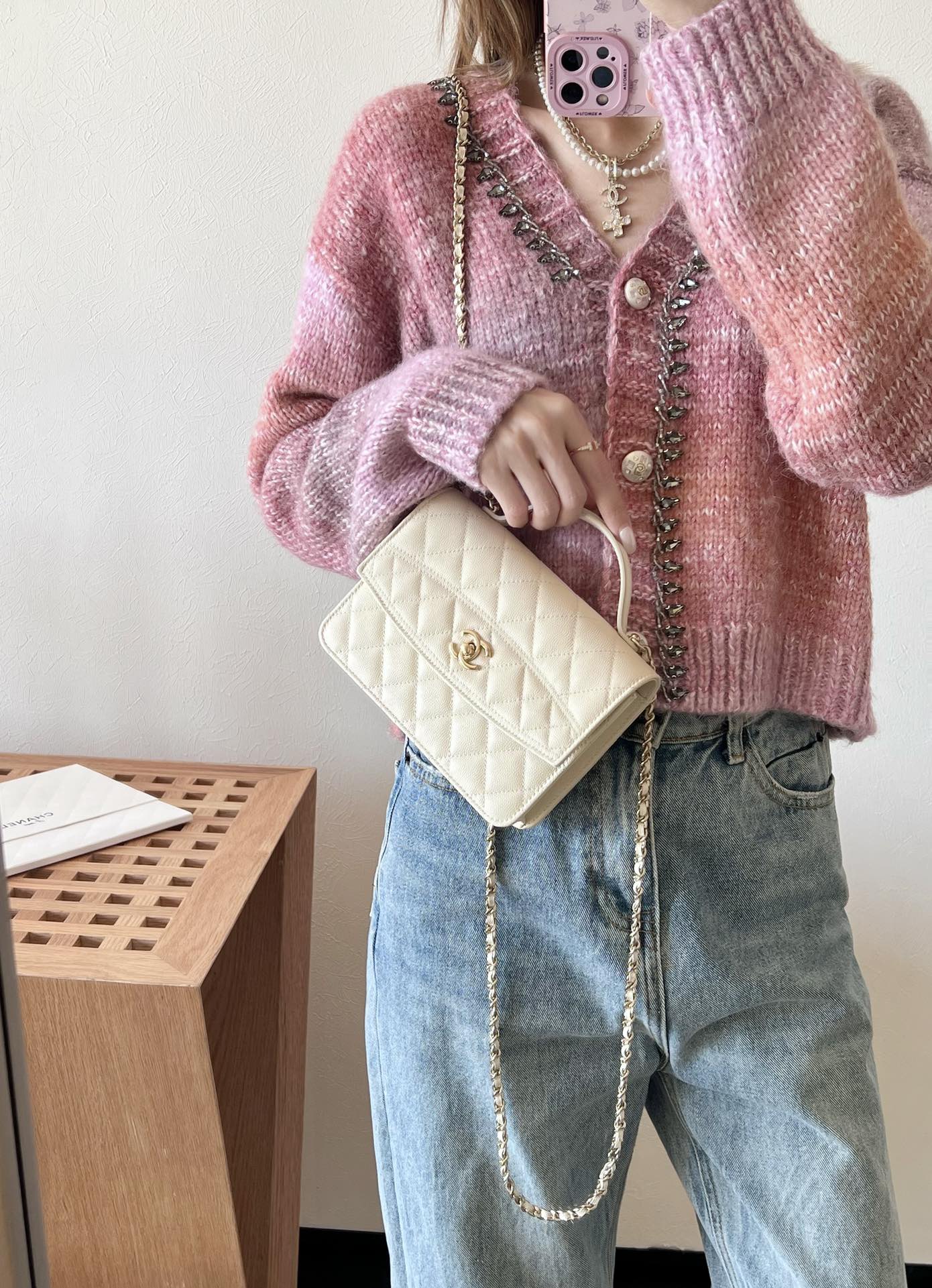 Рюкзак-мессенджер Chanel 25c - кремово-белый