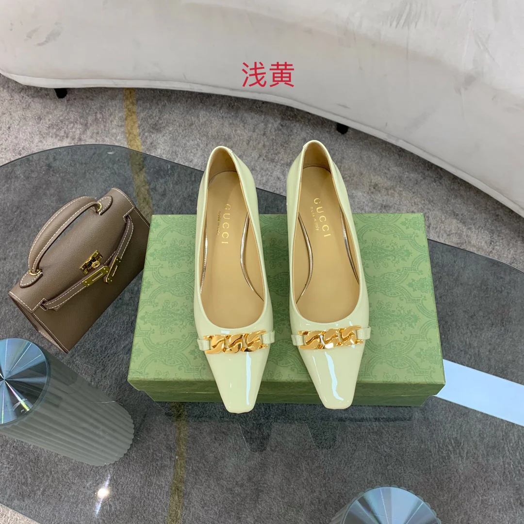 туфли на низком каблуке с цепочкой Gucci