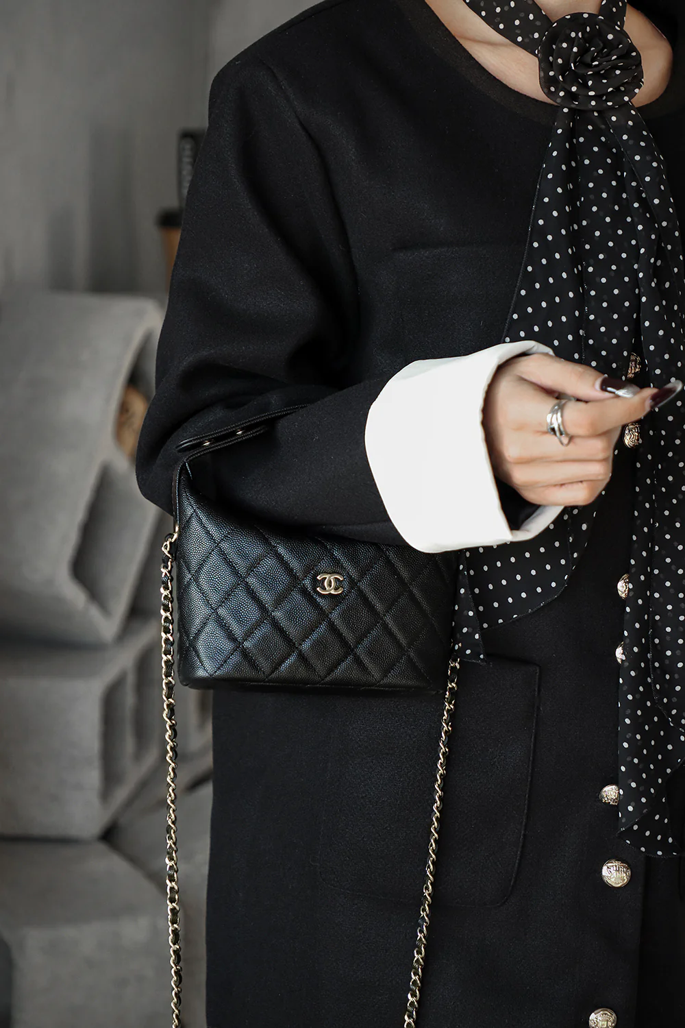 Chanel 25c - Средняя длина, телячья кожа - Сумка для ланча - Черная с золотой фурнитурой