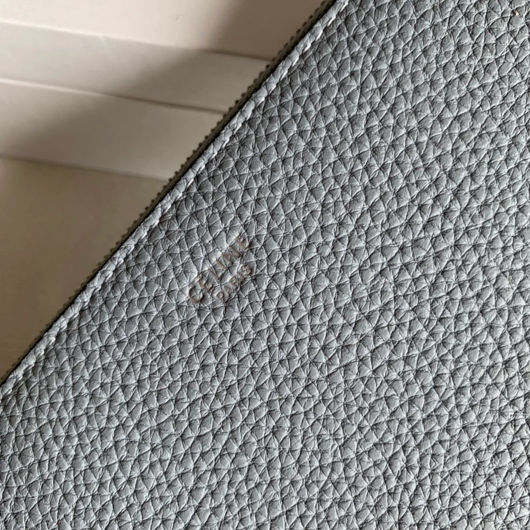 Celine 拉链长夹-荔枝皮-云雾蓝